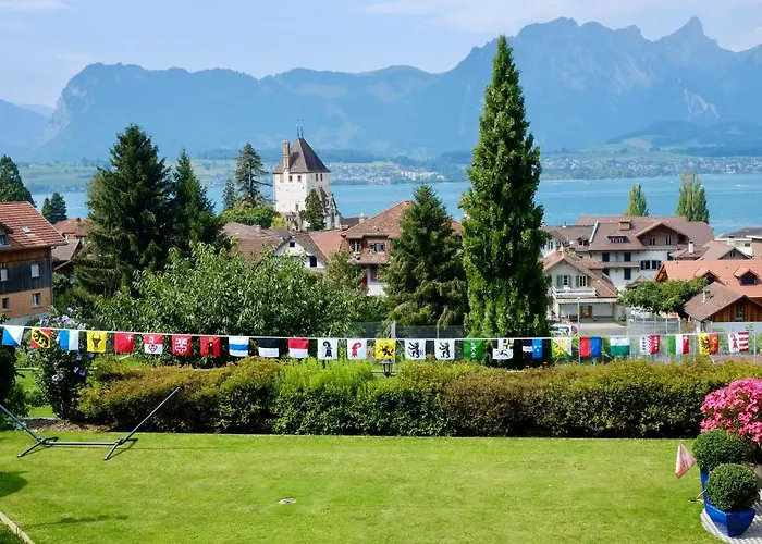 דירה Am Thunersee, 4 Sterne Privatwohnung, 2 Schlafzimmer, Gratis Parkplatz, Seeblick Oberhofen