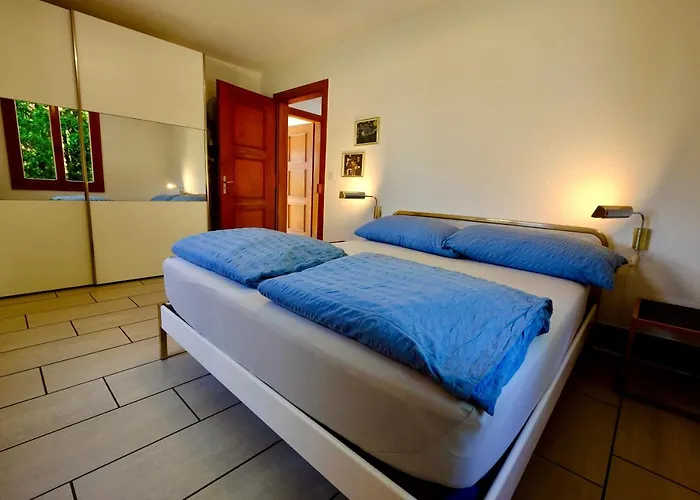 아파트 Am Thunersee, 4 Sterne Privatwohnung, 2 Schlafzimmer, Gratis Parkplatz, Seeblick
