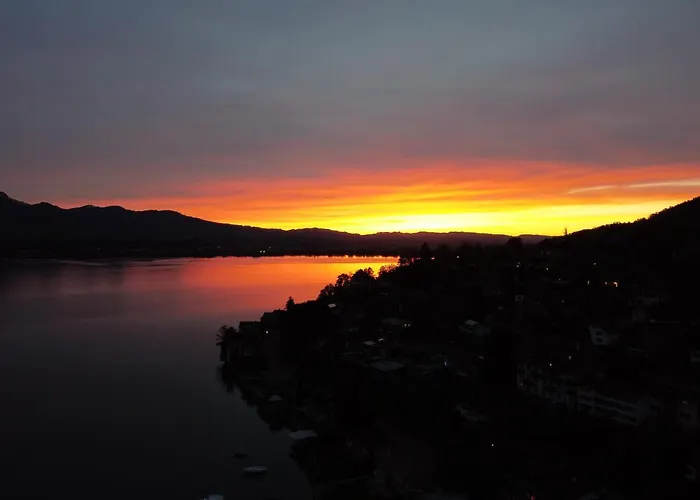 아파트 Am Thunersee, 4 Sterne Privatwohnung, 2 Schlafzimmer, Gratis Parkplatz, Seeblick 오베르호펜