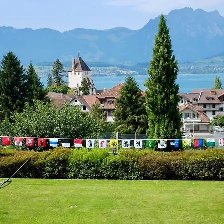 Apartament Am Thunersee, 4 Sterne Privatwohnung, 2 Schlafzimmer, Gratis Parkplatz, Seeblick Oberhofen