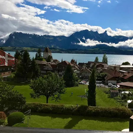 Appartement Am Thunersee, 4 Sterne Privatwohnung, 2 Schlafzimmer, Gratis Parkplatz, Seeblick
