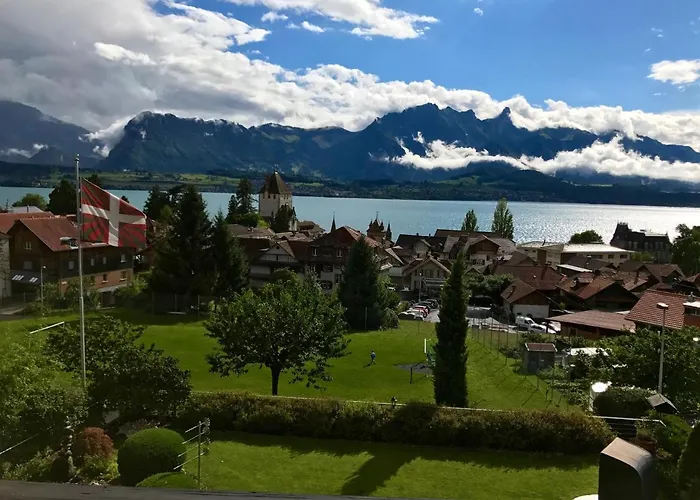 Appartement Am Thunersee, 4 Sterne Privatwohnung, 2 Schlafzimmer, Gratis Parkplatz, Seeblick